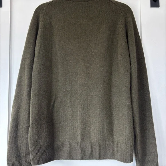 Eterne Women's Dark Olive Cardigan - Picture 5 of 5